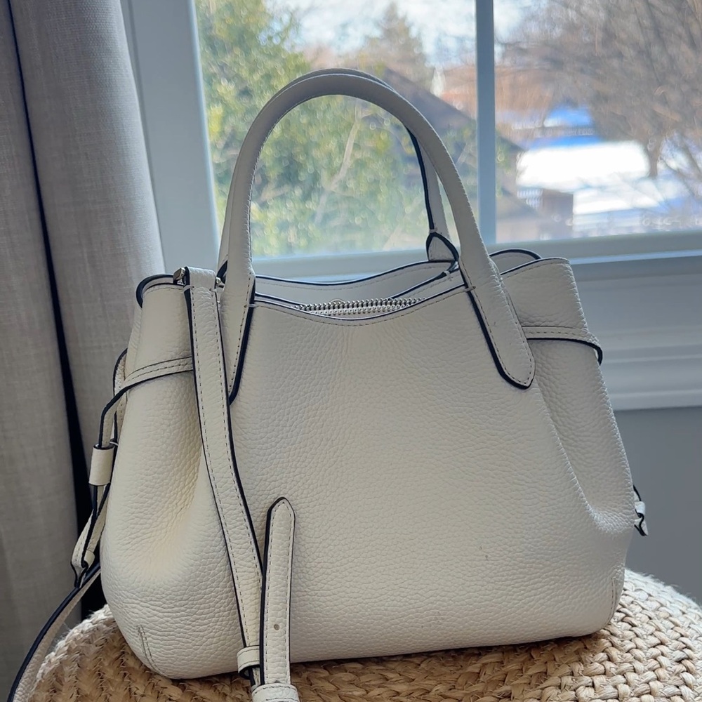 Kate Spade Dumpling Crossbody Satchel Bag - Picture 4 of 7